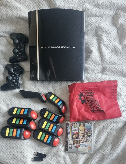 PlayStation 3 fat   2 pady 8 buzzerow i gra