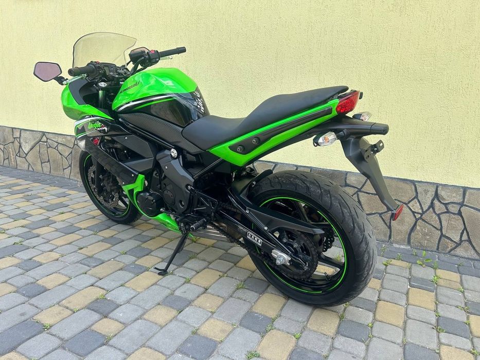 Kawasaki ninja 400r