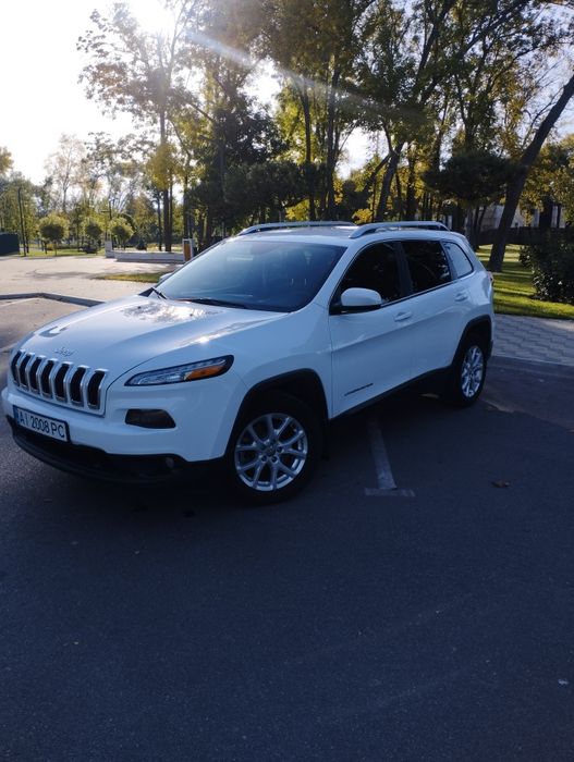Продам Jeep Cherokee