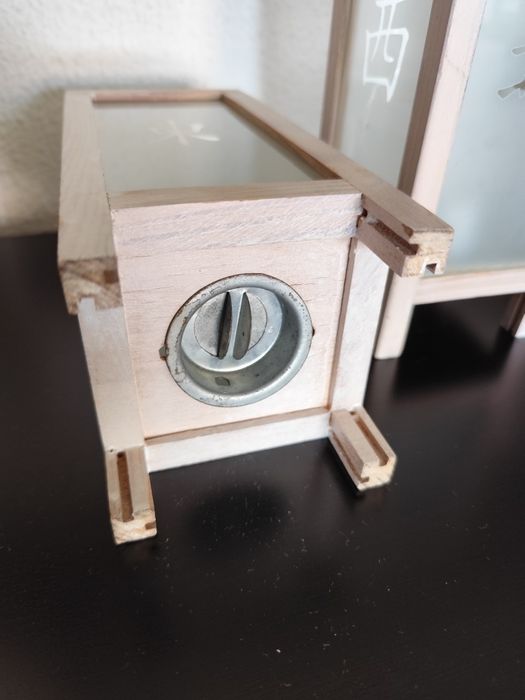 Duas lanternas orientais