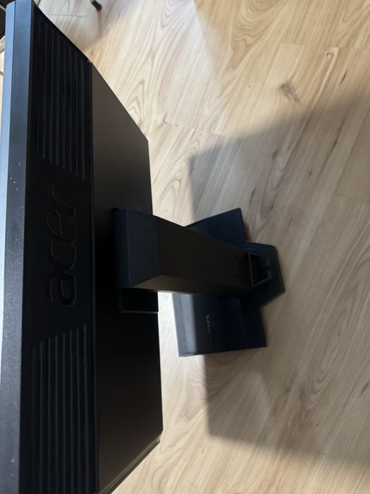 Monitor Acer 24 cali