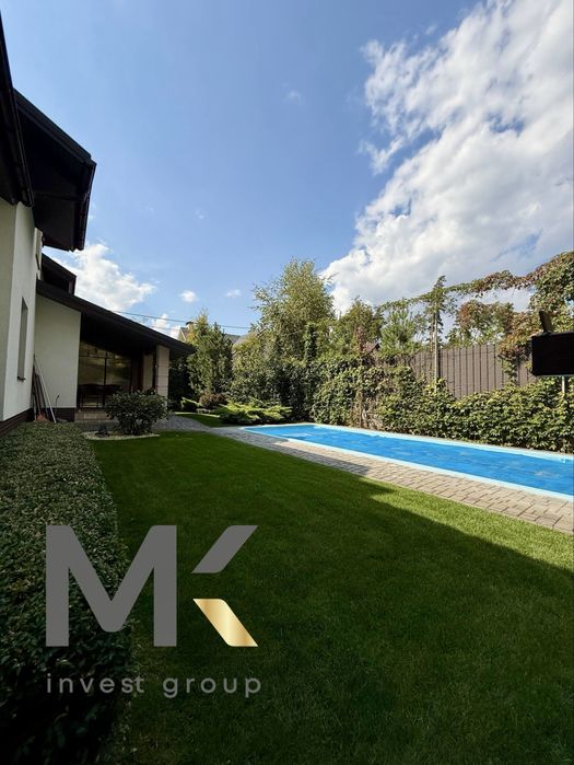 Будинок з ремонтом , басейном та банею. Лісова Буча. Продаж без %