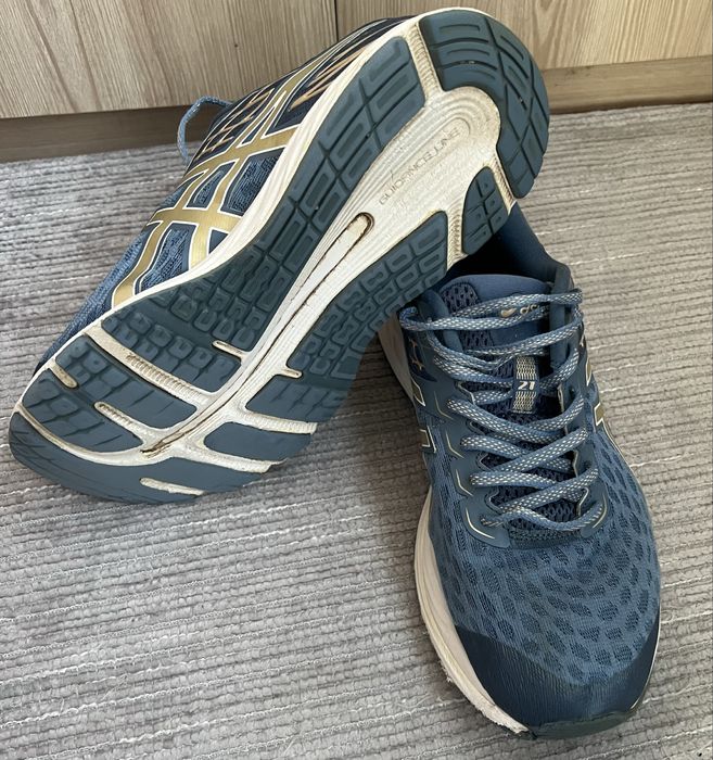 Кросівки asics 41 розмір
