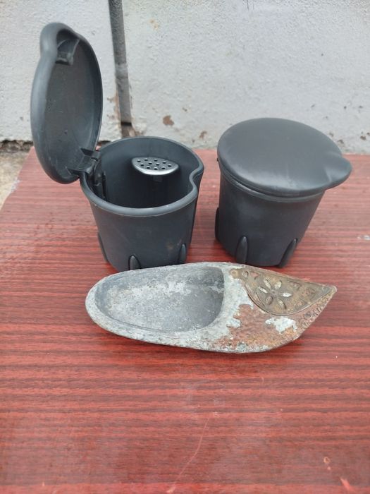 Пепельница попільничка в гарному стані