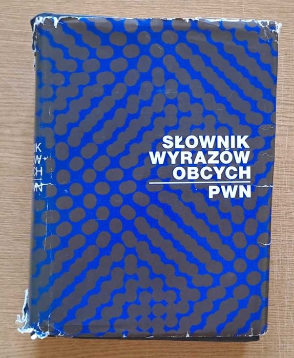 Dwa słowniki: Poprawnej polszczyzny,  Słownik Wyrazów Obcych - zestaw