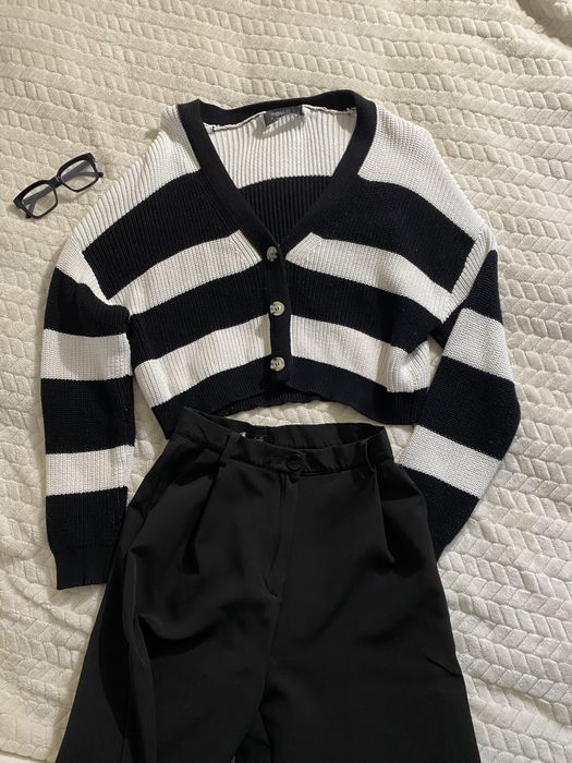 чорний стильний кардиган