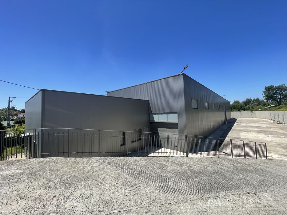 ARMAZÉM para arrendamento/ Pedrouços | Maia | Porto a 2 Km do HSJ