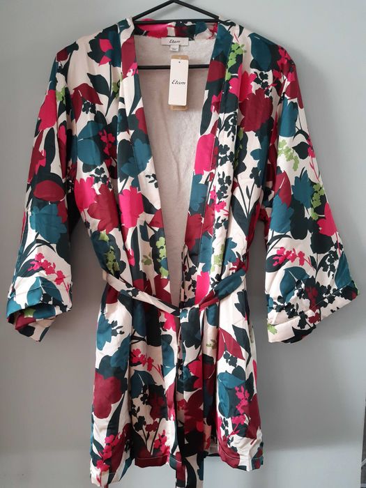 Markowy nowy szlafrok Etam milutki i szykowny z polarem rękaw 3/4