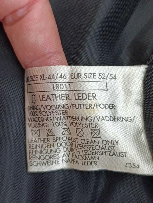 Куртка шкіряна чоловіча CLASSICS розмір М