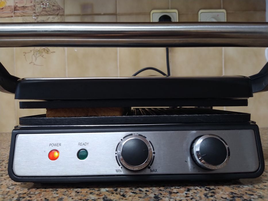 Tostadeira grelhador sanduicheira grill casa quarto apartamento vivenda escritório gabinete carro cozinha sala.