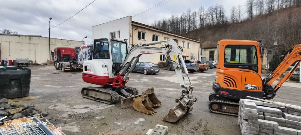 Sprzedam TAKEUCHI TB230