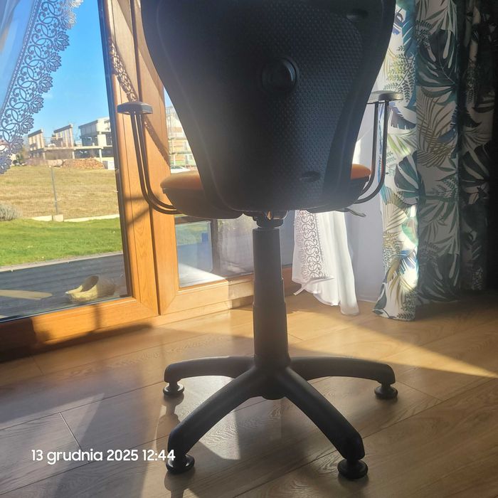 Fotel ,,nowy styl" dziecięcy