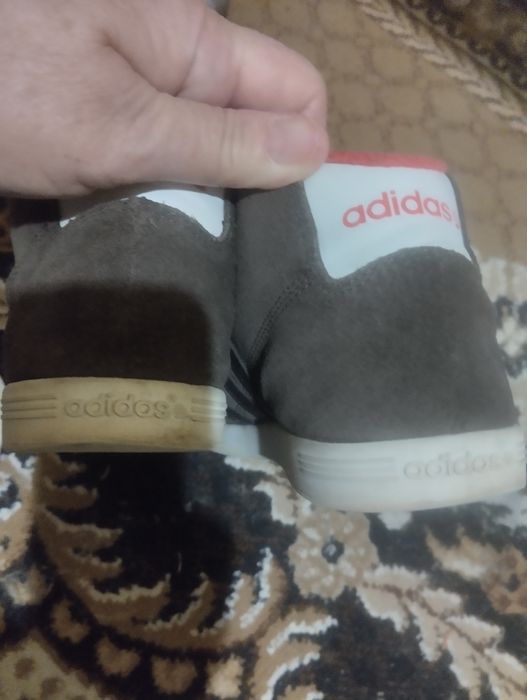 Ботинки.     Черевики