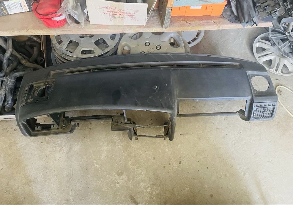 Передня панель торпедо volkswagen passat b3 b4 вантажівок