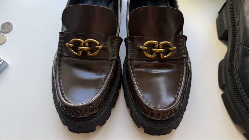 Шкіряні лофери, Massimo Dutti