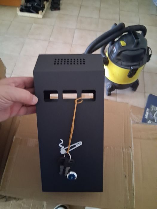 Cinzeiro de Exterior c/ Chave