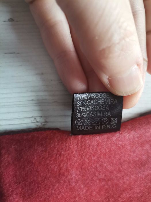 Szal w kratę w kolorze czerwonym 30 %kaszmir