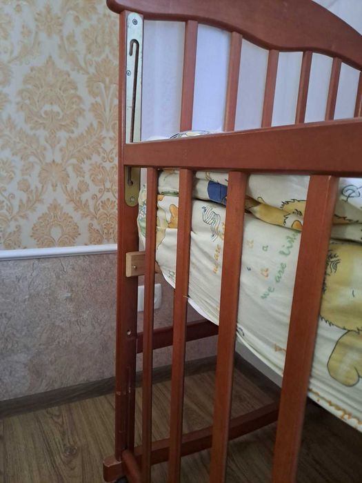 Дитяче ліжечко на колесах/люлька