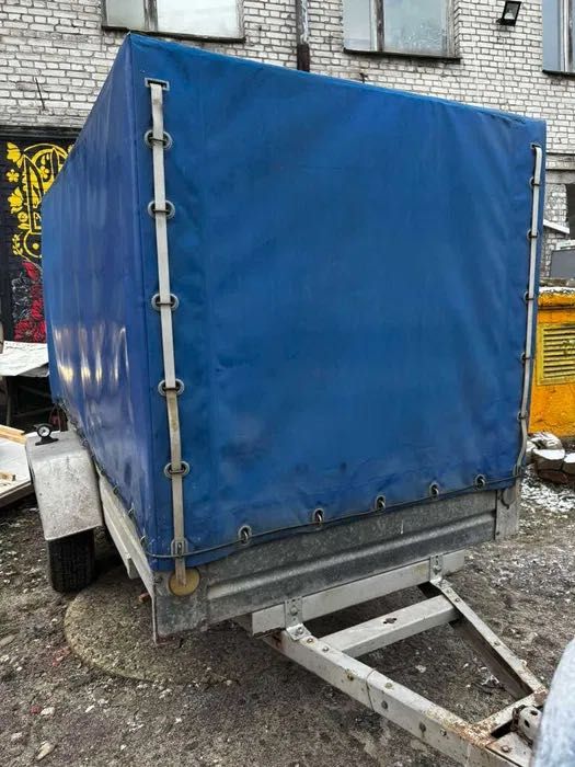 Продаж тентованого прицепа у Львові