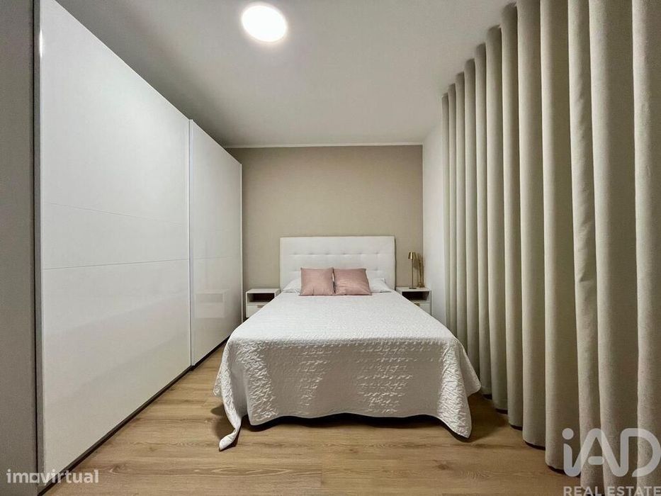 Apartamento T2 em Ramalde de 71 m2