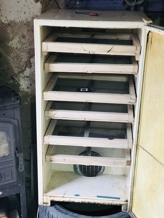 Сушилка для пилку, грибів, фруктів