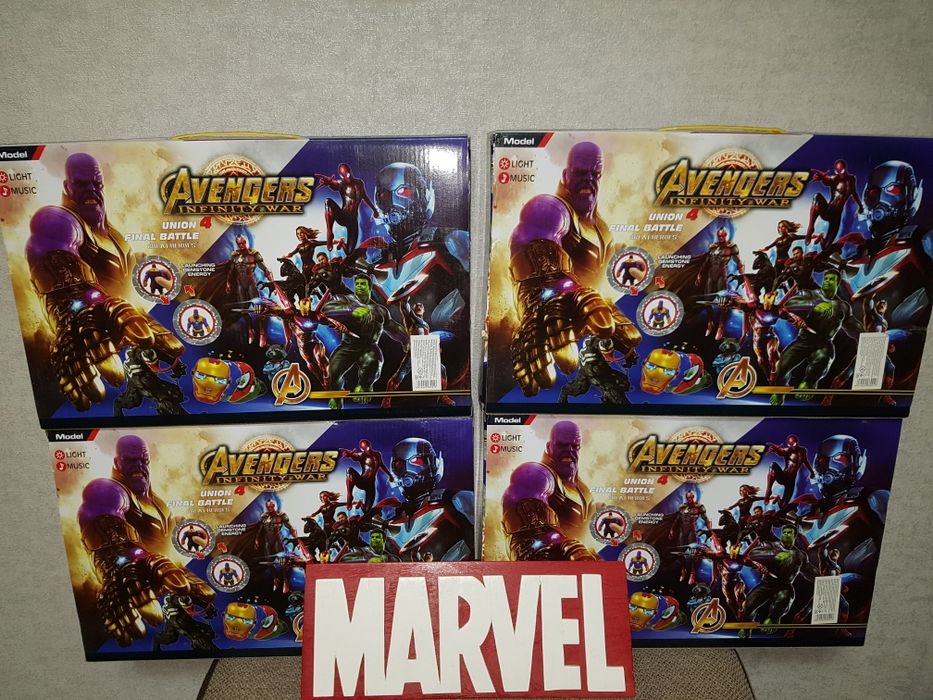 Новинка!Великий подарунковий набір Супергерої Марвел, світло, звук.