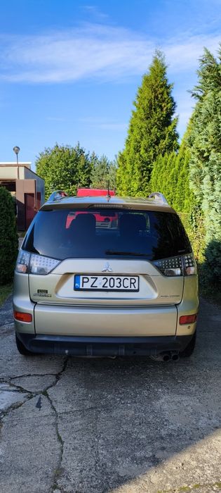 Mitsubishi Outlander salon Polska
