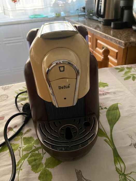 Máquina de café delta Q