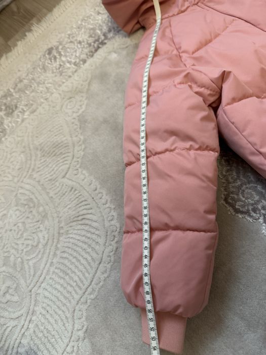 Зимова курточка на дівчинку