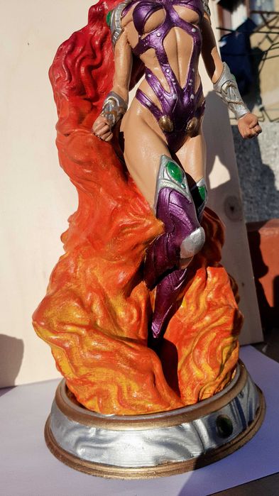 Starfire Statue