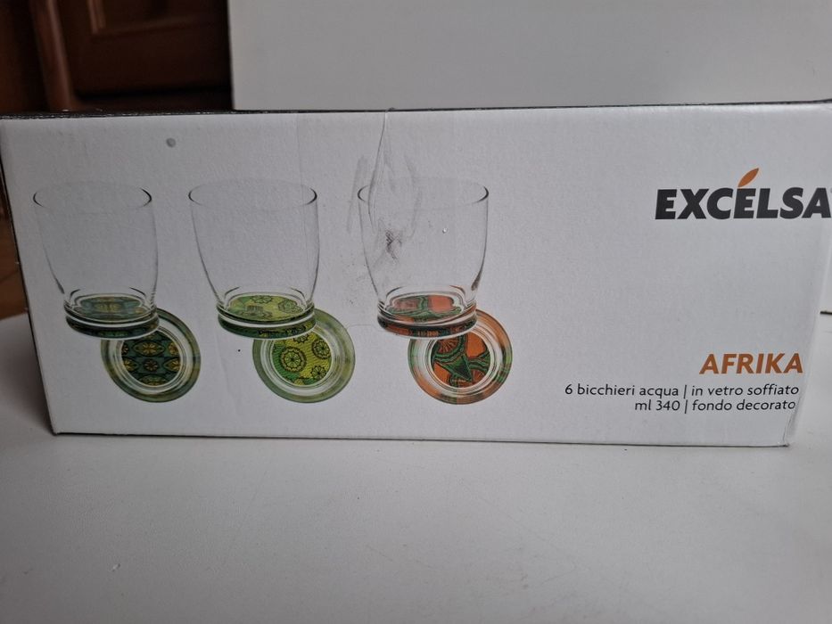 Excelsa Afrika zestaw 4 szklanek z ozdobnym dnem poj 340ml