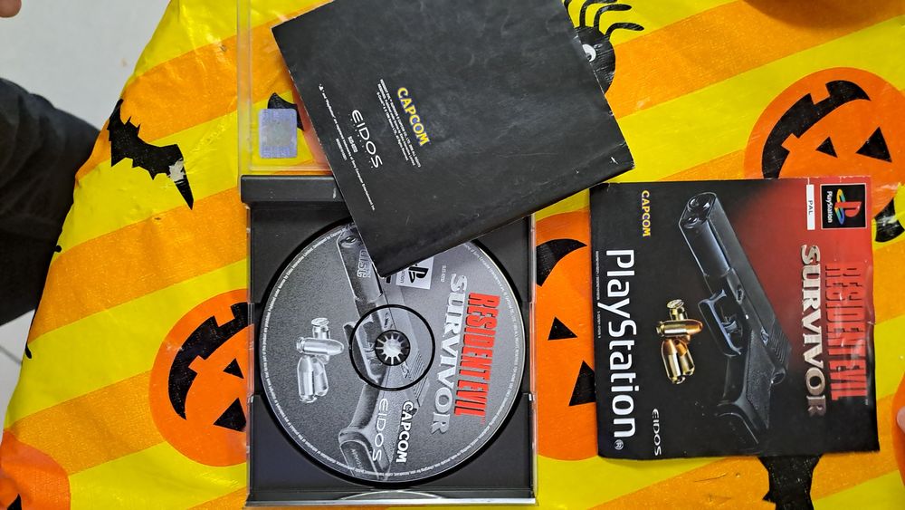 Pack Resident Evil Survivor + Pistola Namco G- Con