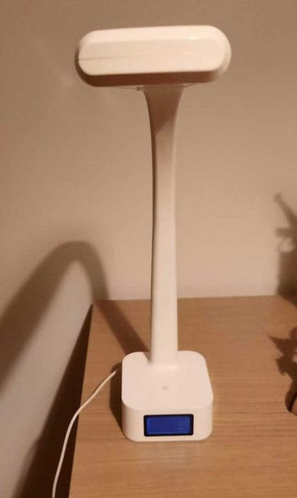 Candeeiro de secretária LED com 3 posições