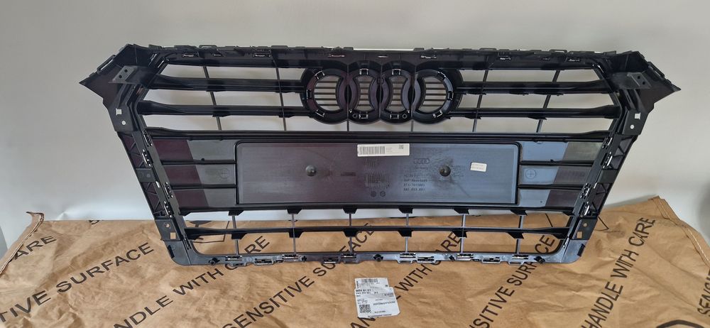 Atrapa grill Audi A4 B6 S-line Quattro OE Nowa
