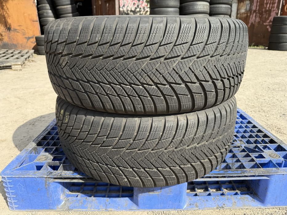235/55 r18 Bridgestone Blizzak LM001 Резина зимняя
