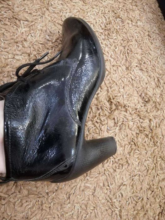 Жіночі ботинки Ecco, лакова шкіра