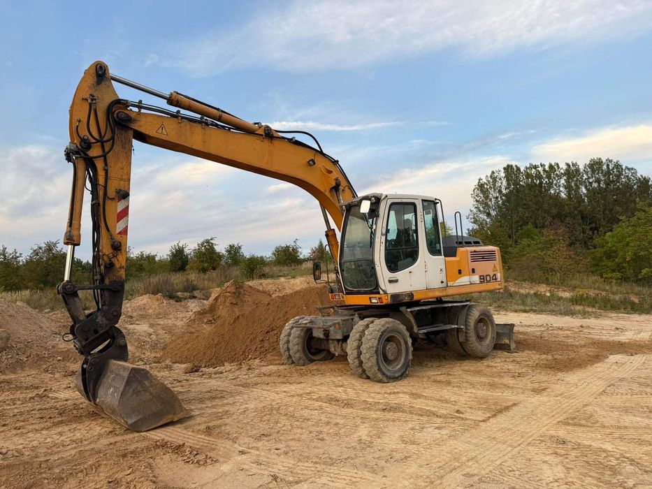 Liebherr A 904 C LITRONIC  ​Koparka kołowa Stan Dobry po serwisie