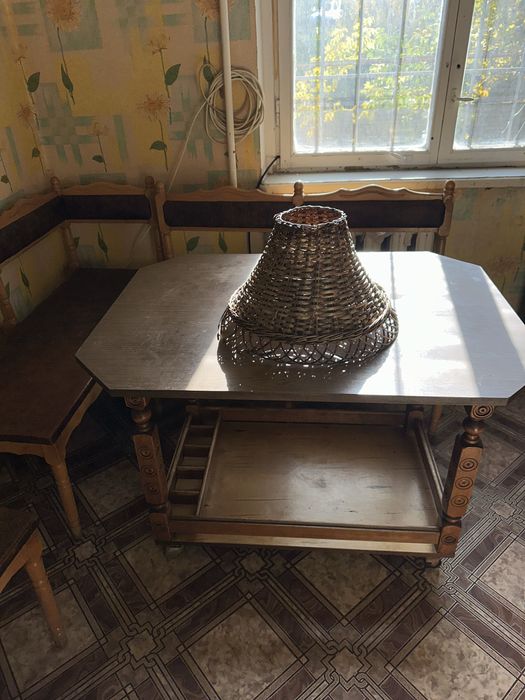 Стол , кухонная мебель