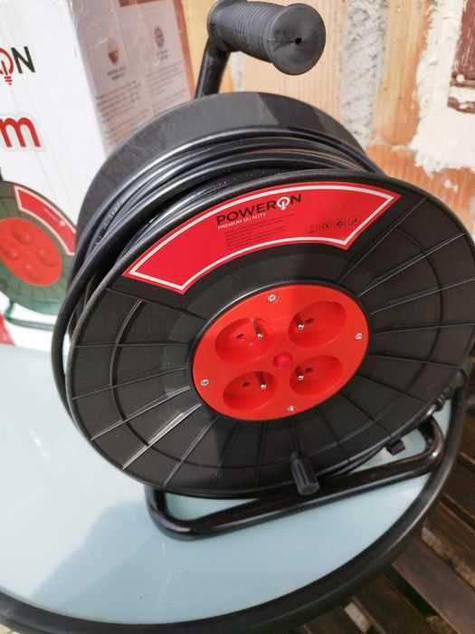 Przedłużacz Bębnowy 50 Metrów Moc 2500 W 16A 3G*2.5 mm Nowy Uziemienie