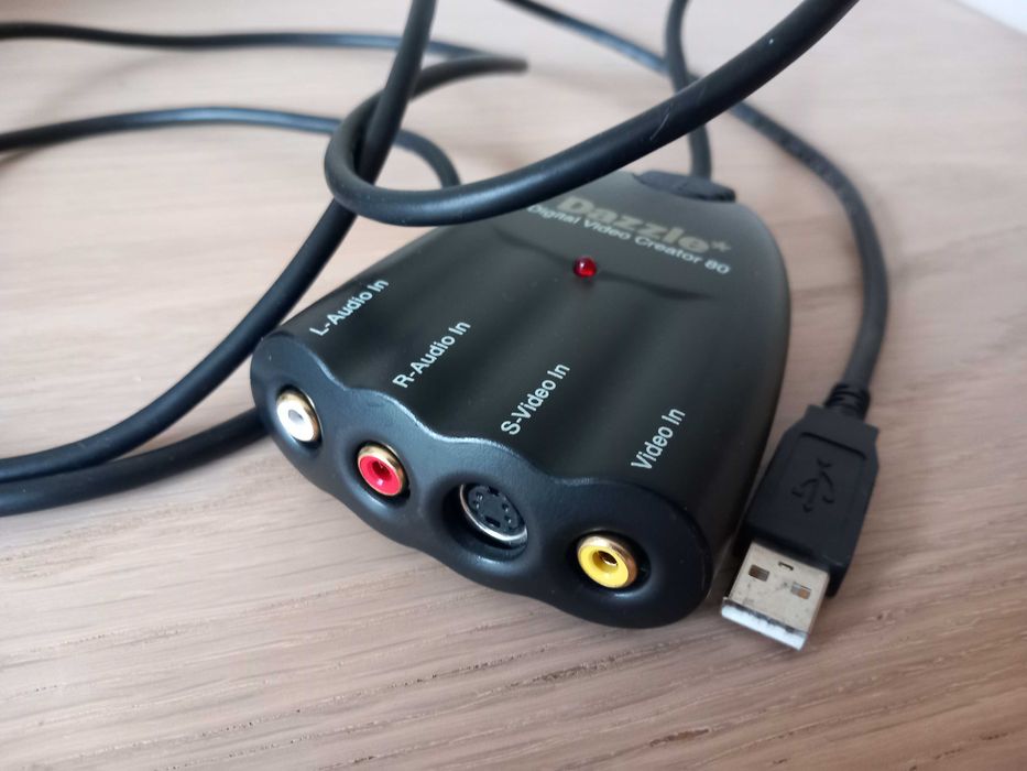 Conversor de vídeo DAZZLE DVC 80