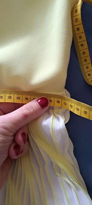 Plisowana sukienka M