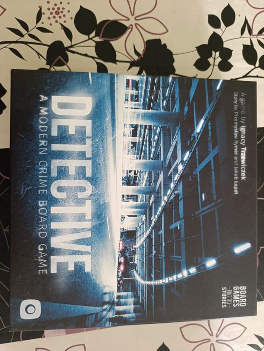 Detective a modern crime board game