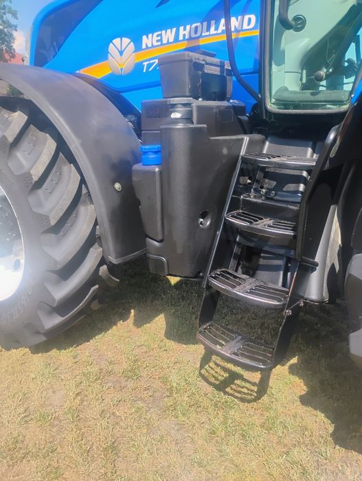 New Holland t 7.245