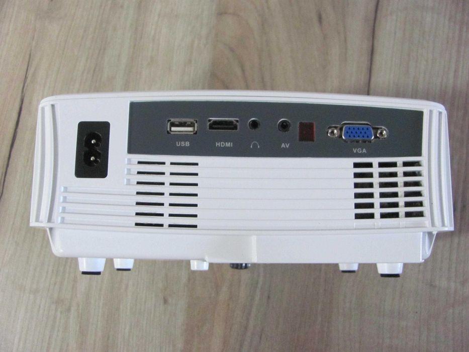 Rzutnik Projektor OVERMAX MULTIPIC 2.4 LED HD WIFI + Uchwyt