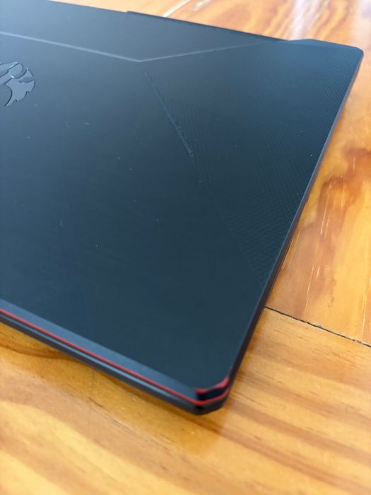 ASUS TUF F15 FX506LHB | i5-10300H | GTX 1650 4GB | SSD 512GB + 1TB extra