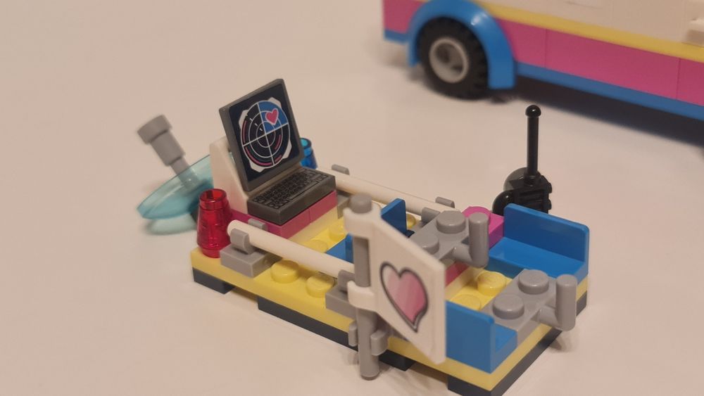 Zestaw Lego Friends 41333 Furgonetka Olivii