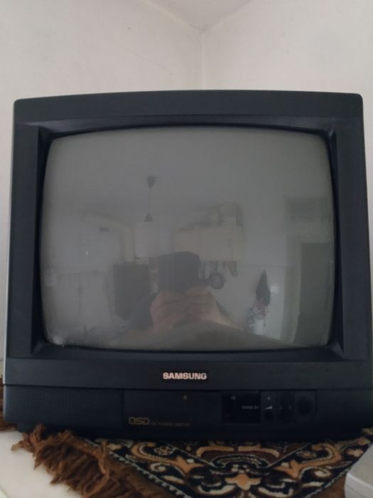 Телевизор  "Самсунг"