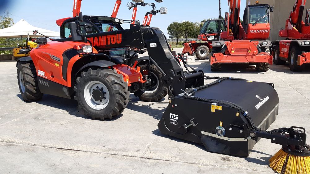 Zamiatarka Bobcat / Manitou / HARDOX . Do ładowarki, koparko-ładowarki