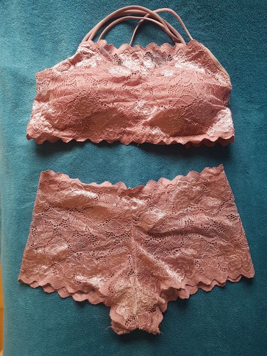 Komplet bielizny damskiej
