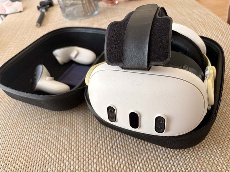Oculos META quest 3 - 128gb + head strap + box